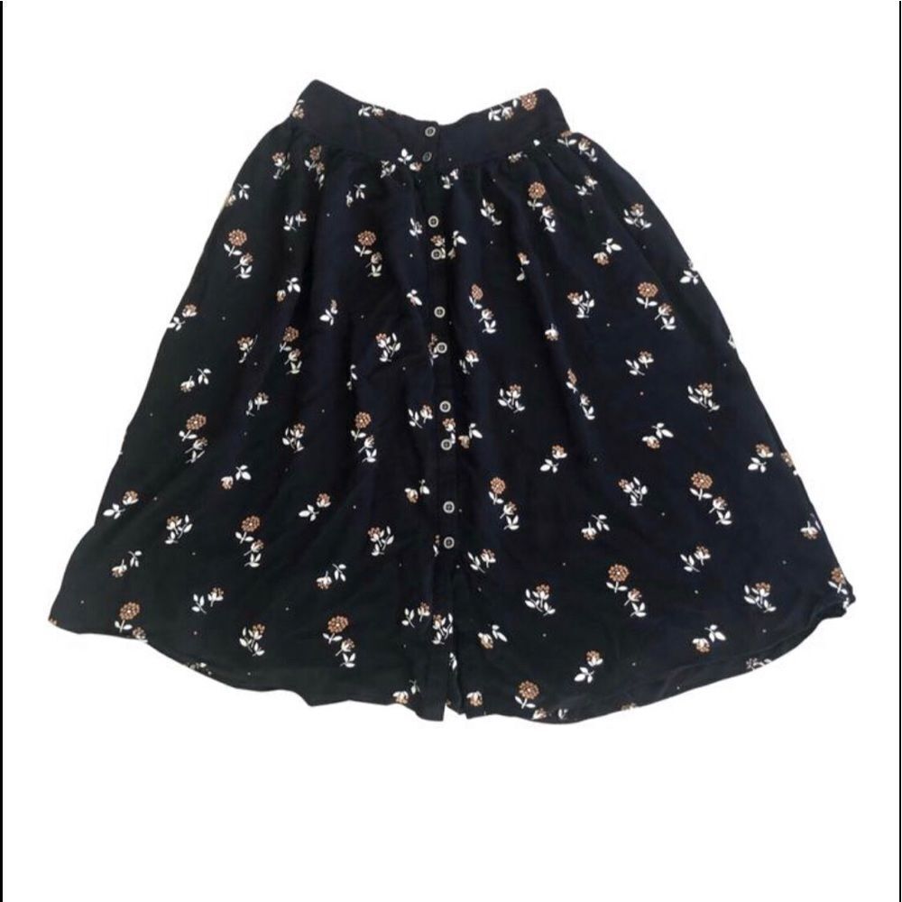 Urban Outfitters black floral skirt XS